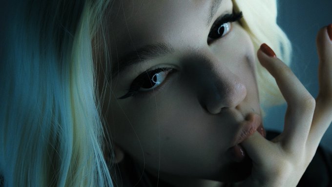 👁️👄👁️ https://t.co/ov7fHX3ErW<a href="/tag/yoga"class="tags"><span>#yoga</span></a><a href="/tag/stretching"class="tags"><span>#stretching</span></a><a href="/tag/flexibility"class="tags"><span>#flexibility</span></a>