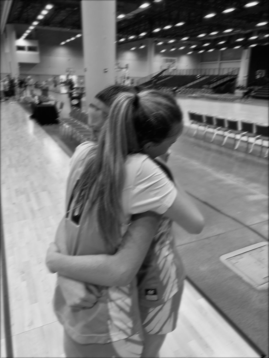 AAU has taught me so much  about basketball and has given me some of my best friends. I am forever grateful for this team and program! Thank you for everything <a href="/lausc42/">scott lauinger</a> and <a href="/NorthTartan/">North Tartan</a>. The end of an era 🥹