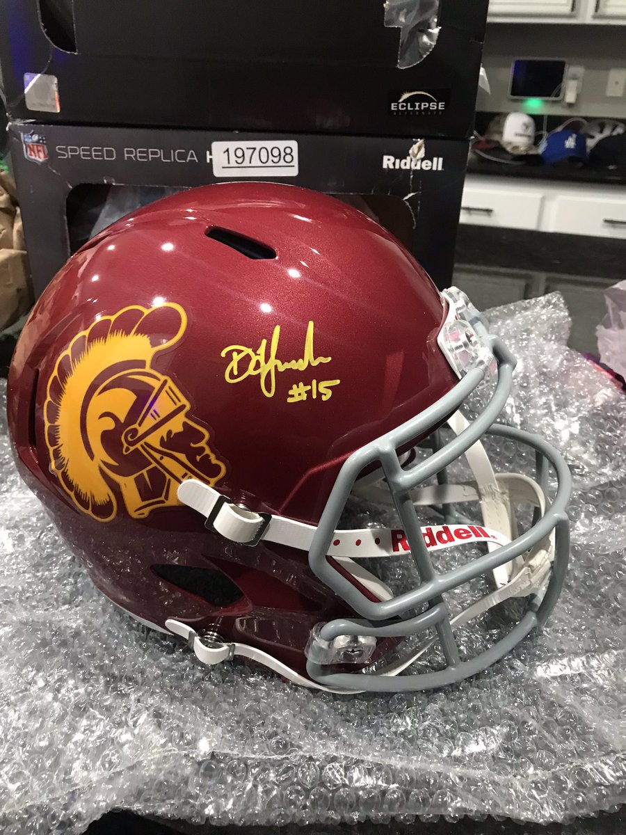 MarcellusDavis5's tweet photo. @CardPurchaser Random helmet haul from @BreakThePlane https://t.co/Ppe3LMvHEm