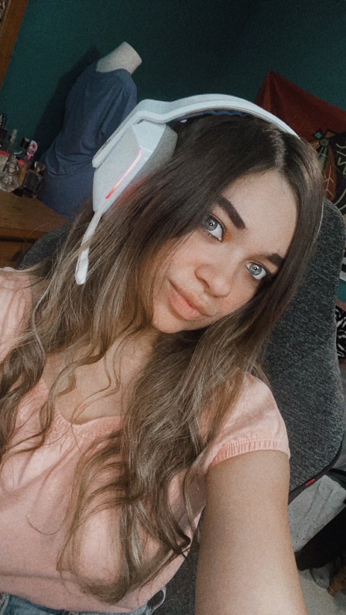 Lexxicharmsttv's tweet image. I’m live!

Nicolas has finally been let out of his CAGE! Let’s play some #DeadbyDaylight 

Follower Goal 3308/3500!

#SmallStreamerCommunity #SupportSmallerStreamers #TwitchSmallStreamers 

Link in comments!