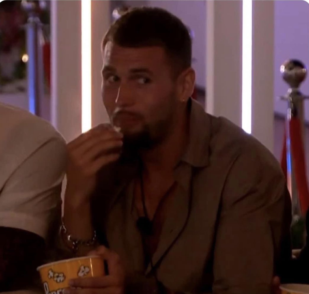 Whatever grafties are I’m already loving it #LoveIsland