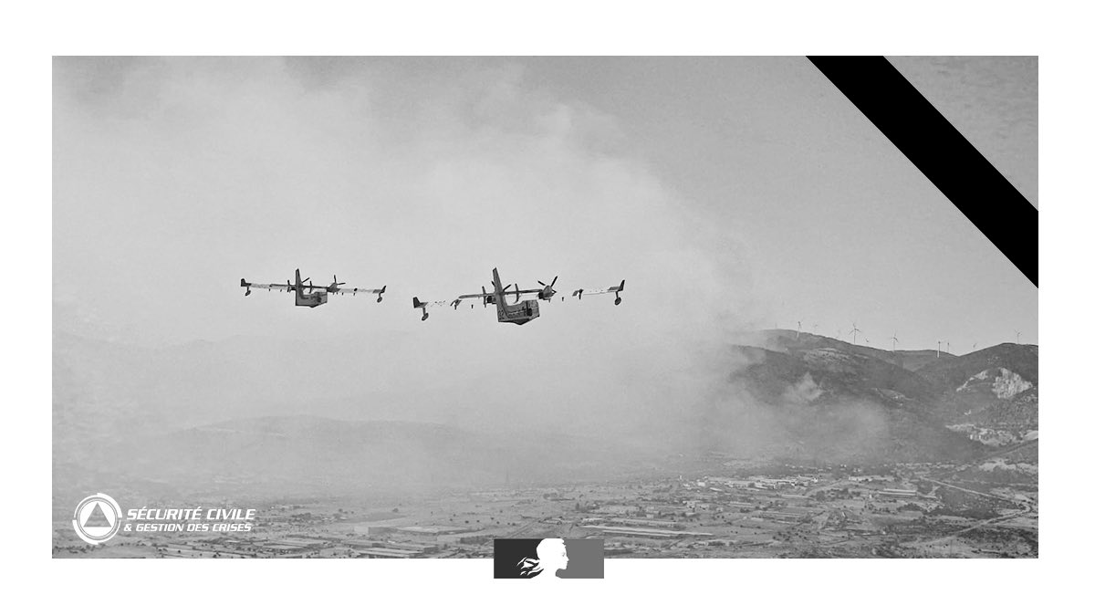 ⚫️🇬🇷 Alors qu’il luttait contre un feu de foret sur l’île d’Eubée, l’équipage d’un Canadair grec a été victime d’un accident. 

Les Sapeurs Pompiers De Marvejols adressent tout leur soutien aux familles des pilotes et aux forces de secours grecques. 🇬🇷⚫️