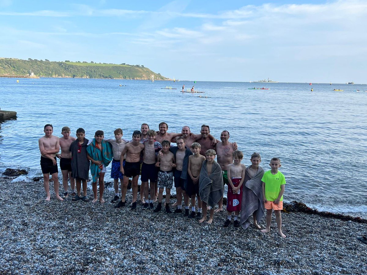 8s_map's tweet image. A great session tonight from the boys. Put through their paces, all starting to fall in place. Training topped off with a quick dip in the sea. A few more parents this evening. #COYM #workhardplayhard #seaswim #mapfamily #mentalhealth #mentalityiseverything 
@mapfootball