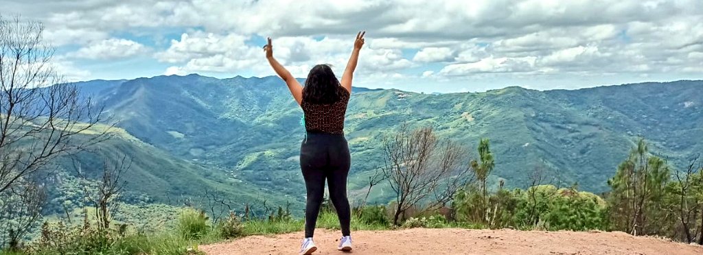 PanMollete26's tweet photo. #pancoe amor por mi tierra,♥️🌈 #santacruzbolivia !no conpares tu camino  con el de los demás ,cada uno tiene su propio ritmo concéntrate en  tu propio progreso  y crecimento ! Sigue para delante @holapancoe https://t.co/GebVbh3Xxm