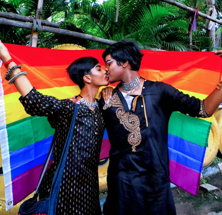 RedDiversidad's tweet photo. Nepal aprueba el matrimonio igualitario. 

Se convierte en la segunda nación de Asia en reconocer este derecho, a 4 años de que Taiwán también diera este paso https://t.co/XNnAEcxiWD

#Noticias #LGBT https://t.co/8yQlqyHEOy
