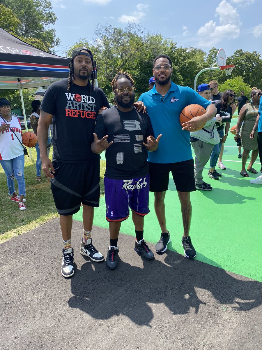 IjuRecords's tweet photo. Glad To Be A Part Of History Something So Legendary As Park Adopters 🌳 Thanks to @DetroitPistons , @BigGameTae , @morrispeterson , &amp; #keepgeneseecountybeautiful for letting us being a part of #FlintHistory 🙏🏾 We Love ❤️ #KGCB https://t.co/3yBjeCR0M3