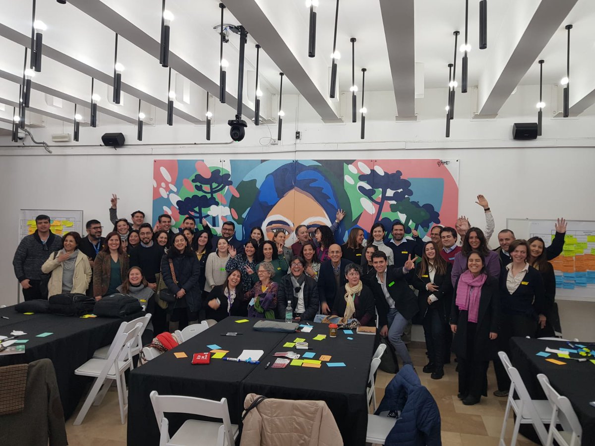 solvalientem's tweet photo. Sólo con la colaboración y articulación público privada podemos dar respuesta a este desafio global y avanzar hacia la carbono neutralidad y la adaptación.
Hoy realizamos Taller S-Plan, de construcción del paisaje estratégico del Programa Transforma Cambio Climático. https://t.co/2T0Hqs96qm