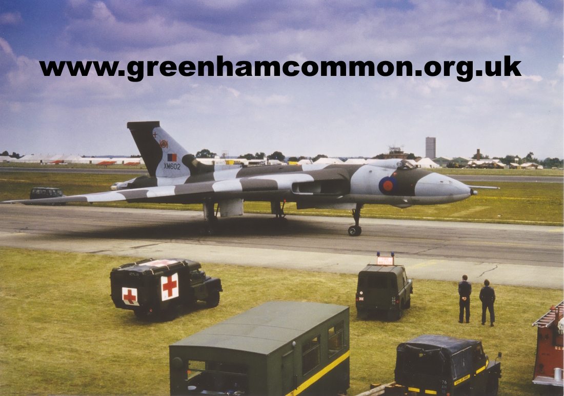 Greenham_Common's tweet photo. Vulcan XM602 at #RAF Greenham Common in June 1981 as part of the International Air Tattoo. Wonderful stuff. @ColdWarPod
#RIAT #Newbury #ColdWar

More at: https://t.co/ID3CWyHVti https://t.co/47G4vTIFb4
