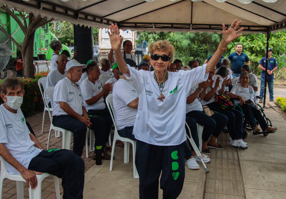 ¡En Barranquilla, ¡Se vale soñar! 💭💫 Los 80 beneficiarios del Centro de Vida de Villas de San Pablo lo saben bien. Desde el 2015, soñaron con un espacio exclusivo como este y hoy lo disfrutan plenamente. 🌟👵🏼👴🏻