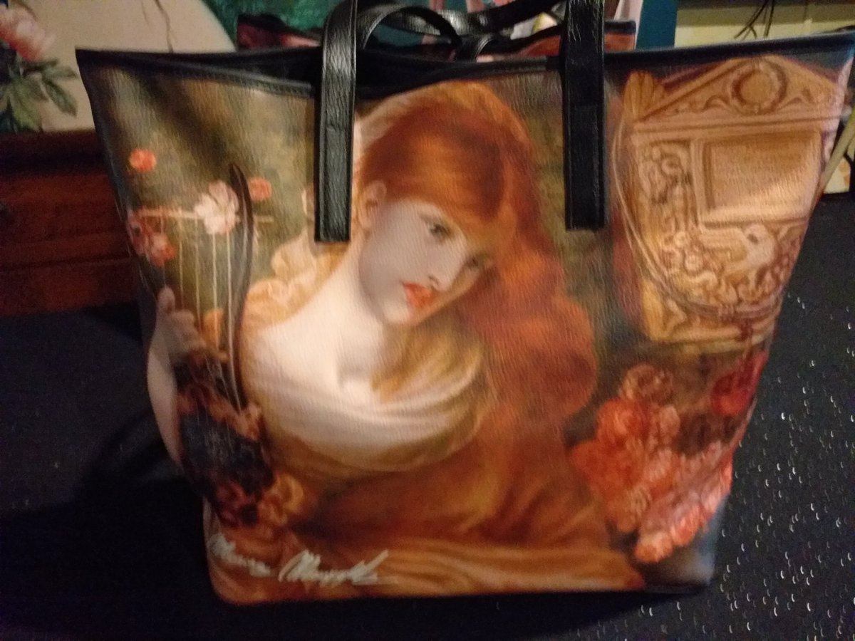 MMCostumeDesign's tweet photo. ROSSETTI'S BAGS
#accessories #fashionstyle #fashion #bagsdesign #fashionhistory #moda #artdesign https://t.co/VsdXySY8dP