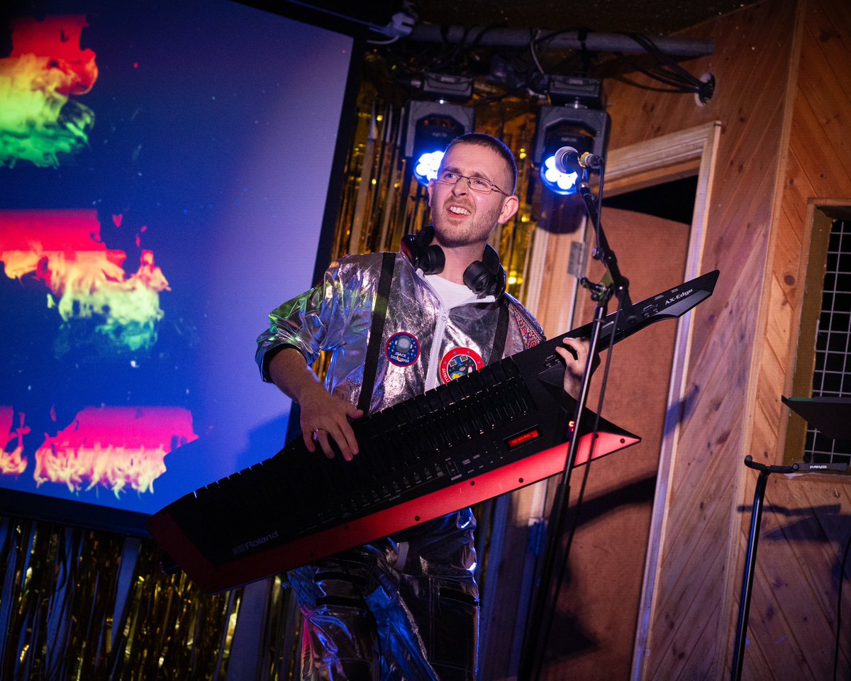 El Silvero tweet media