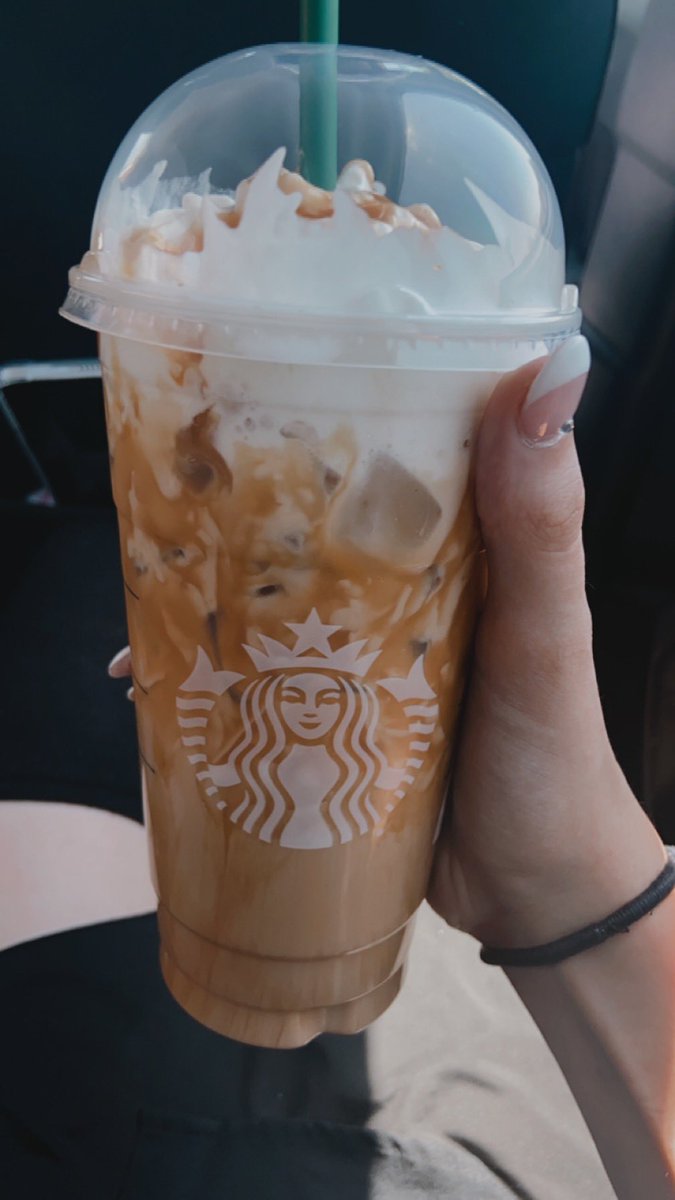 Caninu_'s tweet image. Absolutely dying. i had to get 7 shots in my arm for scar treatment and i also have to get fillings done today 🥲 plus i’m running on starbucks and one hour of sleep (and a slight hangover) #Luxlife Look at my drink tho it’s so pretty