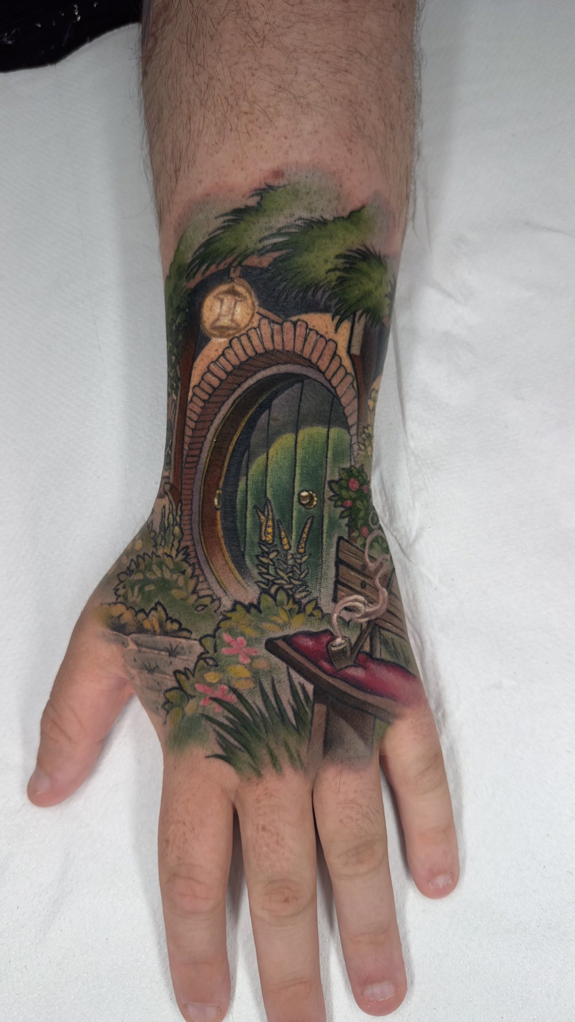 A cozy hobbit hole, done by Janice at Flow Tattoo, Toronto ON : r/tattoos