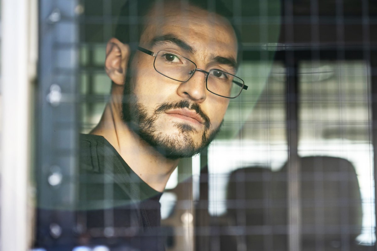 RadioTimes's tweet image. Breaking down the ending to tonight's #TheSixthCommandment finale, including Ben Field's verdict explained

radiotimes.com/tv/drama/sixth…