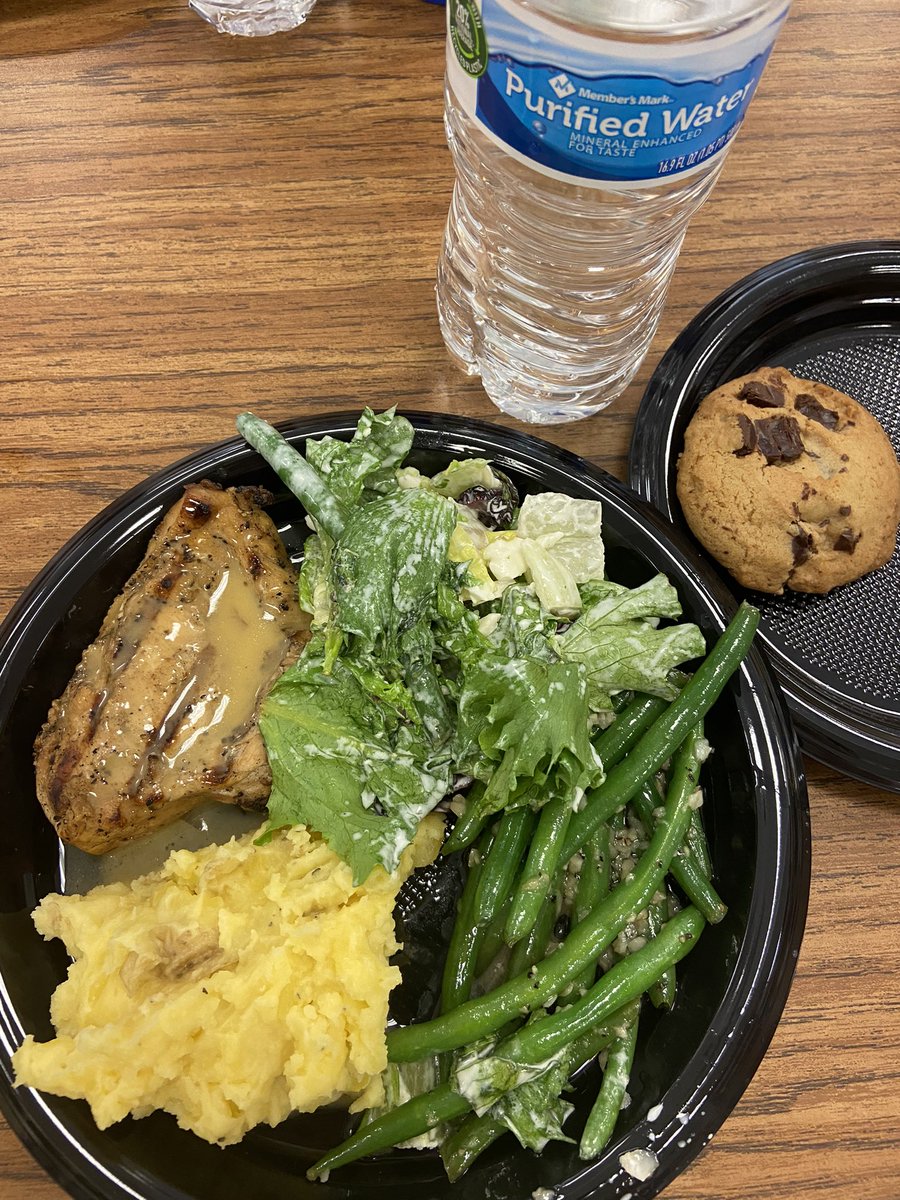 AcworthLiteracy's tweet photo. Thank you @AcworthBusiness for a delicious back-to-school lunch and @InspireBrands for the school supplies! Looking forward to year 26 in Cobb! #WeAreAcworth @DepewOrtho @GrassRootsTurf @jayclosesloans @freedomchurch @ToddLollis @Acworth_ES https://t.co/21Pha2OrWS