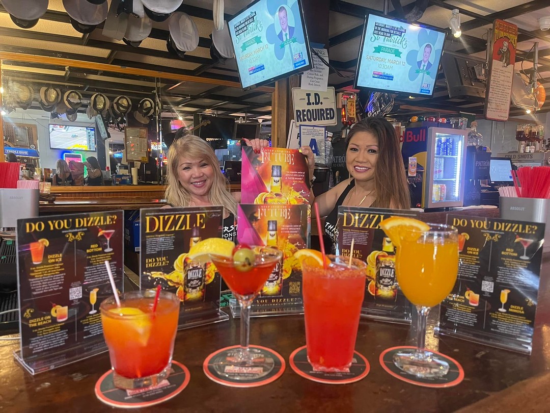 DizzleBrand's tweet photo. Do you dizzle ? https://t.co/0RJcUgdaKV &amp; https://t.co/gjfjNvkCH0 #drinksofinstagram #drinksondrinks #drinkswithfirends #drinkspecial #drinksonme #drinksintheair #instadrinks #drinksonus
#sumerdrinks #drinksome #drinks🍻 https://t.co/RXpugEMEwt