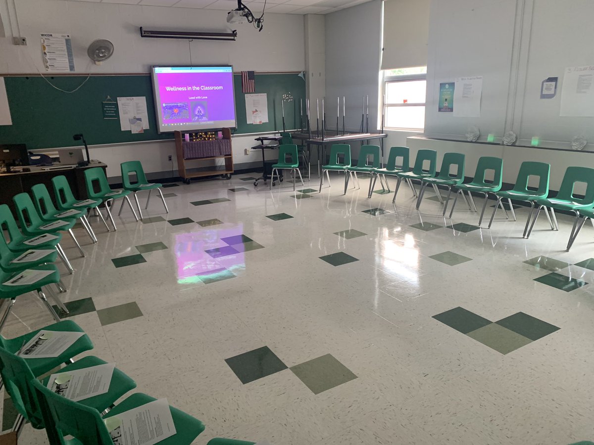 AyoSmith10's tweet photo. Honored to be a speaker today at AACPS Rise conference sharing social emotional learning strategies and yoga exercises to fellow teachers to support staff and student wellbeing. 

#RISE23 #BelongGrowSucceed https://t.co/P2OS0wzDtO