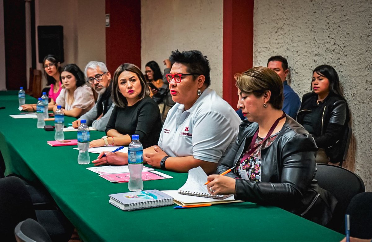 gobiernohidalgo's tweet photo. ¡Generamos las condiciones para otorgar segundas oportunidades! 🙋🏻‍♀️

@mujerhidalgo y @SSP_Hidalgo, junto con la organización "Alas para Crear", conjuntan esfuerzos en una estrategia de intervención para el bienestar de personas en situación de reclusión. https://t.co/omugx3eSNa