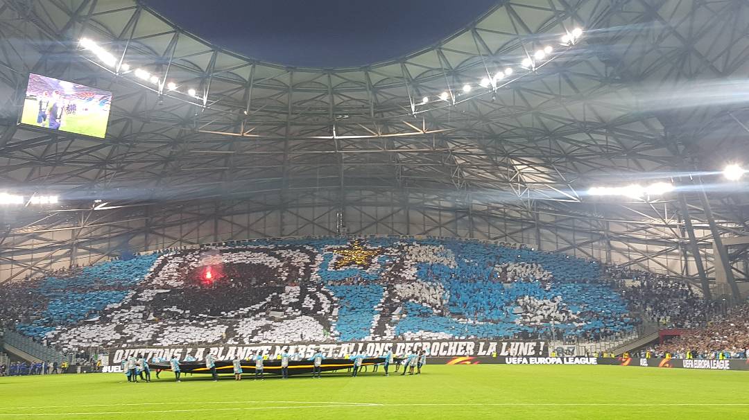 1FootballAddict's tweet photo. Vu que les Space Twitter deviennent des Space X, ça va lancer des hashtags #SpaceXMars avec ce tifo, les gens vont vraiment voir qu'on vient d'une autre planète https://t.co/nWw8yvqsC4