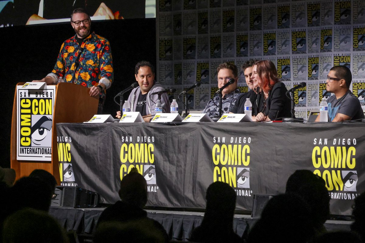 GameOverGreggy's tweet photo. Had an incredible time hosting the @GenvidEnt Slate Reveal: SILENT HILL: Ascension and Special Guests from DC!

ICYMI, we got…

An exclusive look for SDCC goers at the opening scene of @SHAscension!

@GearboxOfficial partnered with @GenvidEnt to announce a new Borderlands interactive series, #BorderlandsEchoVisionLive!

@JimLee surprised the audience to announce #DCHeroesUnited! We’re going to get to decide how the Justice League is formed and where they take it.

Thanks again for having me host; I had a blast!