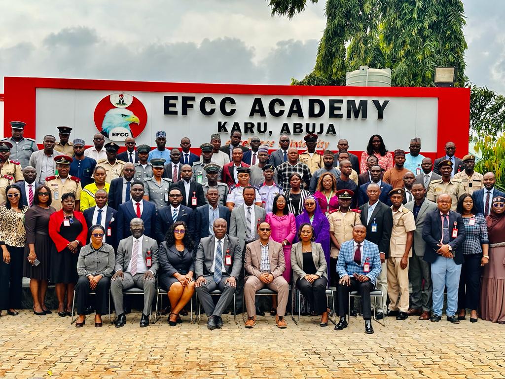 nira_academy's tweet photo. Today, we embarked on our mission to train officials from security agencies in Nigeria, reaffirming the Nigeria Internet Registration Association's (NiRA) @niraworks commitment to enhancing digital expertise.

#ICTraining #SecurityOfficials #InternetHistory #DNS #CyberSecurity https://t.co/MFHCYBTVOH