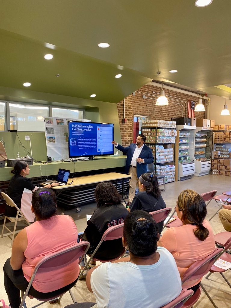 LiveWellNB's tweet photo. Thank you to Unity Square and @CCDOM1
for hosting @NBTomorrow's first Community Health Forum on Telehealth and health services available in New Brunswick.
For more information and resources visit https://t.co/APKNLVjNFF
#livewellnb #Telehealth #CommunityHealth https://t.co/unUD7uryzH