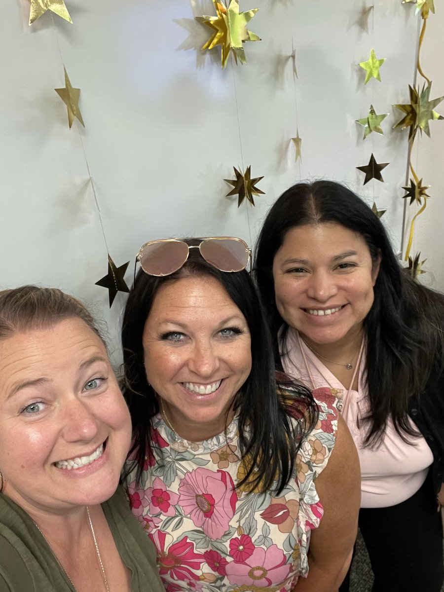 tmupchur's tweet photo. Meeting new ELST friends! @GISDLiteracy https://t.co/nwHUXWSUf7