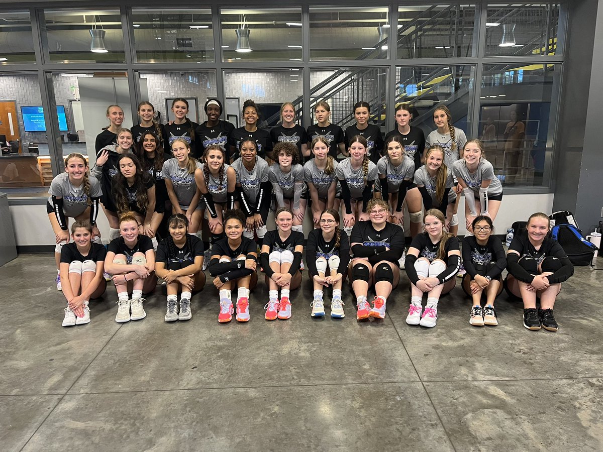 CapCityCavsVB's tweet photo. Lots of great competition at this weeks Licking Tournament! Our Varsity &amp; Freshmen had super close loses in tournament play with very quality Blair Oaks and RockBridge teams. the biggest shout out goes to our JV for winning first place! We can’t wait for this season! #persevere https://t.co/RhXufWkDyq