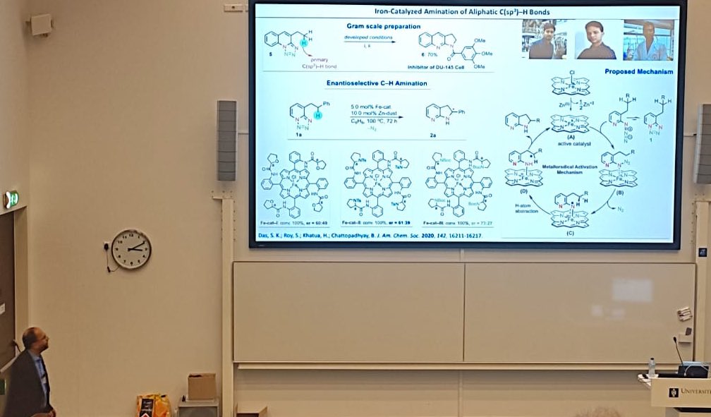 Satyajit_chem's tweet image. Best thing about #ISCNC2023 is, I can see both my supervisors presenting similar chemistry but in different approaches. One is organometalic (@ChattopadhyayL1) another one Bio- catalysis (@FasanLab)