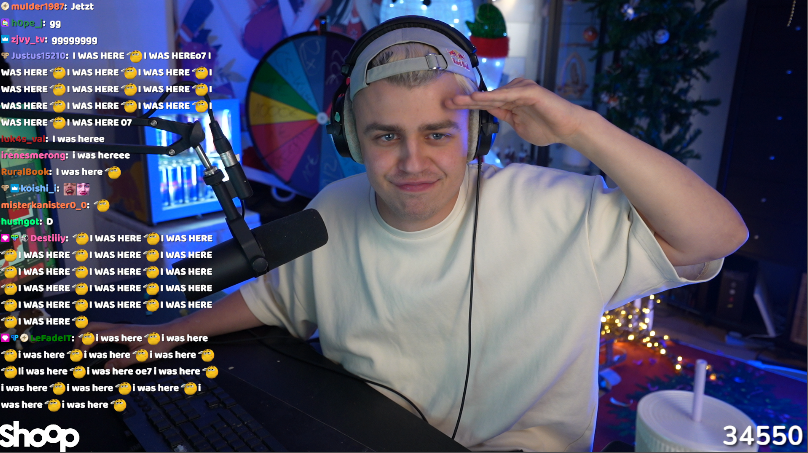 Papaplatte's tweet image. danke für 35000 subs &amp;lt;333 was ein tag