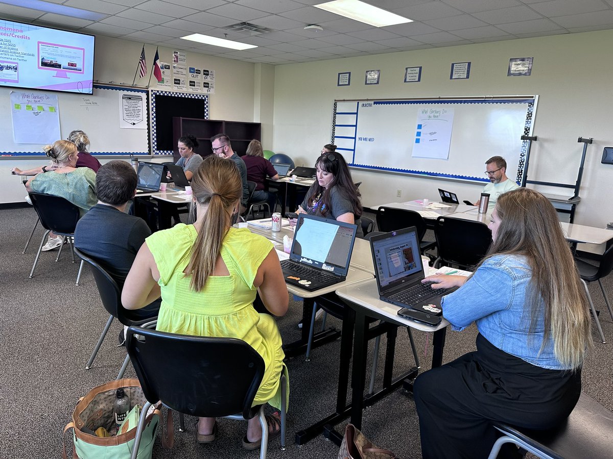 MsMegWalker's tweet photo. Who says PD isn’t fun! Sharing a sound energy lesson while teaching about #phenomenalphenomena @EngageNISD with @hnstepp @mrsvalsims https://t.co/0IercEb7bJ