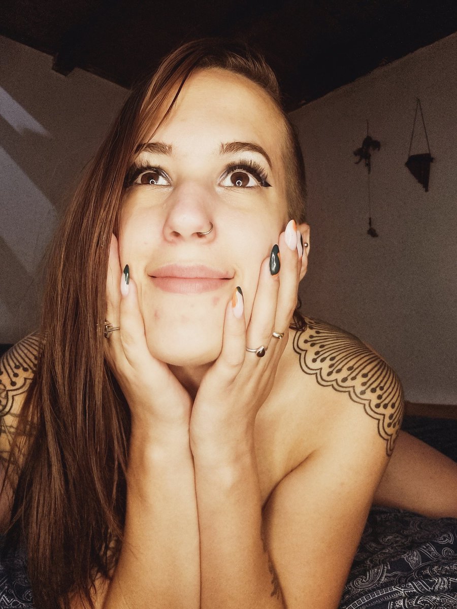 PepperPouts's tweet photo. I'd look really cute with a dick in my mouth, just sayin https://t.co/EVi2ERssKa