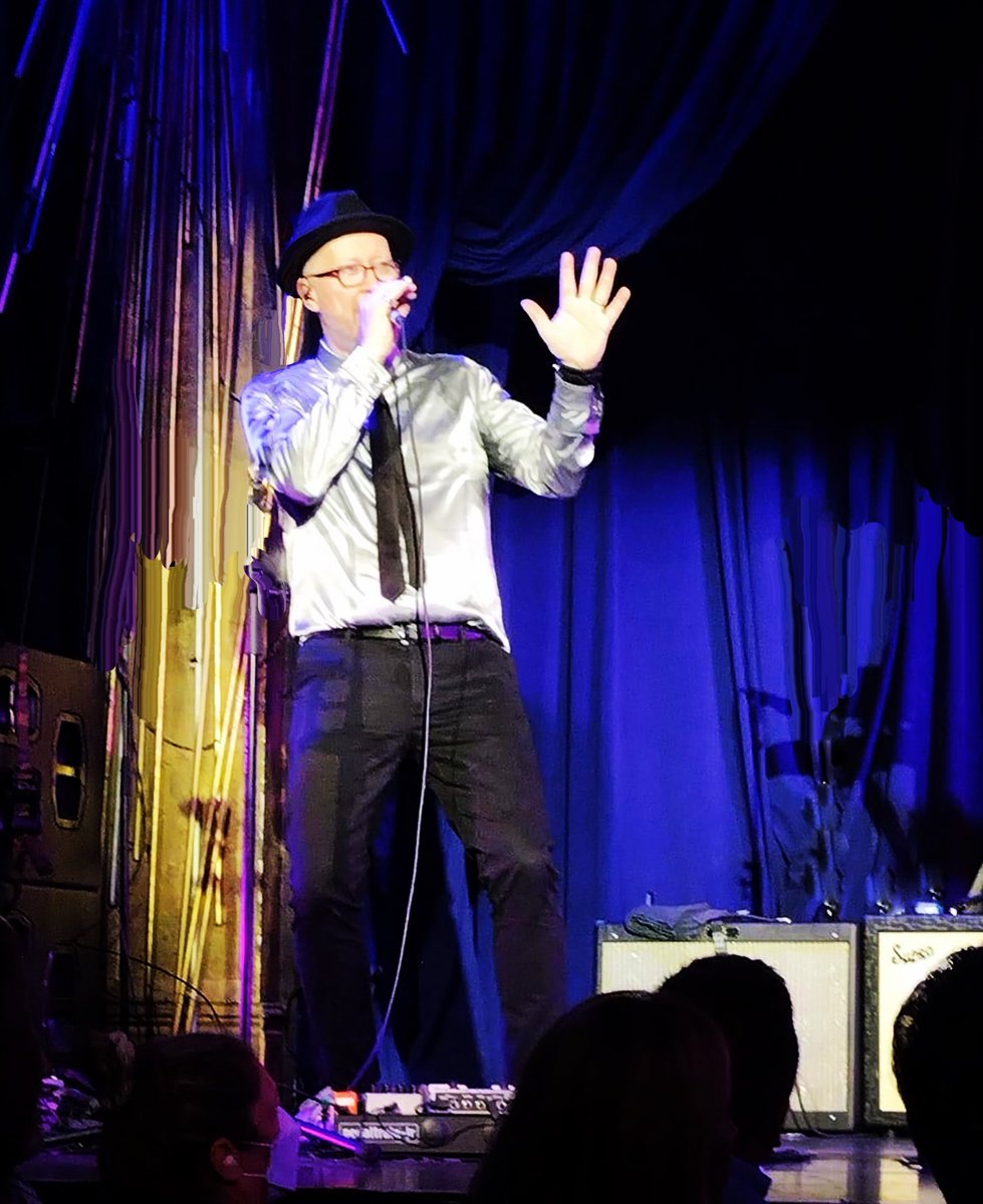 ScroteMusic's tweet photo. Sony Hall, NYC w/Celebrating David Bowie (@CdBTour) singing Fashion.  it’s not often i put my guitar down to sing but when i do, i make sure to gesticulate wildly. https://t.co/hSCWl61fmO