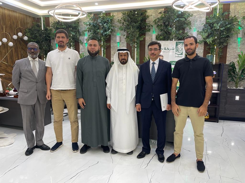 AlhammadNasser's tweet photo. سعدنا بزيارة معالي سفير جمهورية اوزبكستان لشركة جدير وشركة وشركة تنمية اوزالسعودية الاوزبكستانية وشجعنامعالية على  توسيع نطاق التعاون وتبادل المنافع بين الوطنيين الشقيقين انطلاقًا من مبادرة ولي العهد ادام الله عزه التي شجعت التعاون والتبادل التجاري بين المملكة ودول اسيا الوسطى https://t.co/DFTCuPt0s3