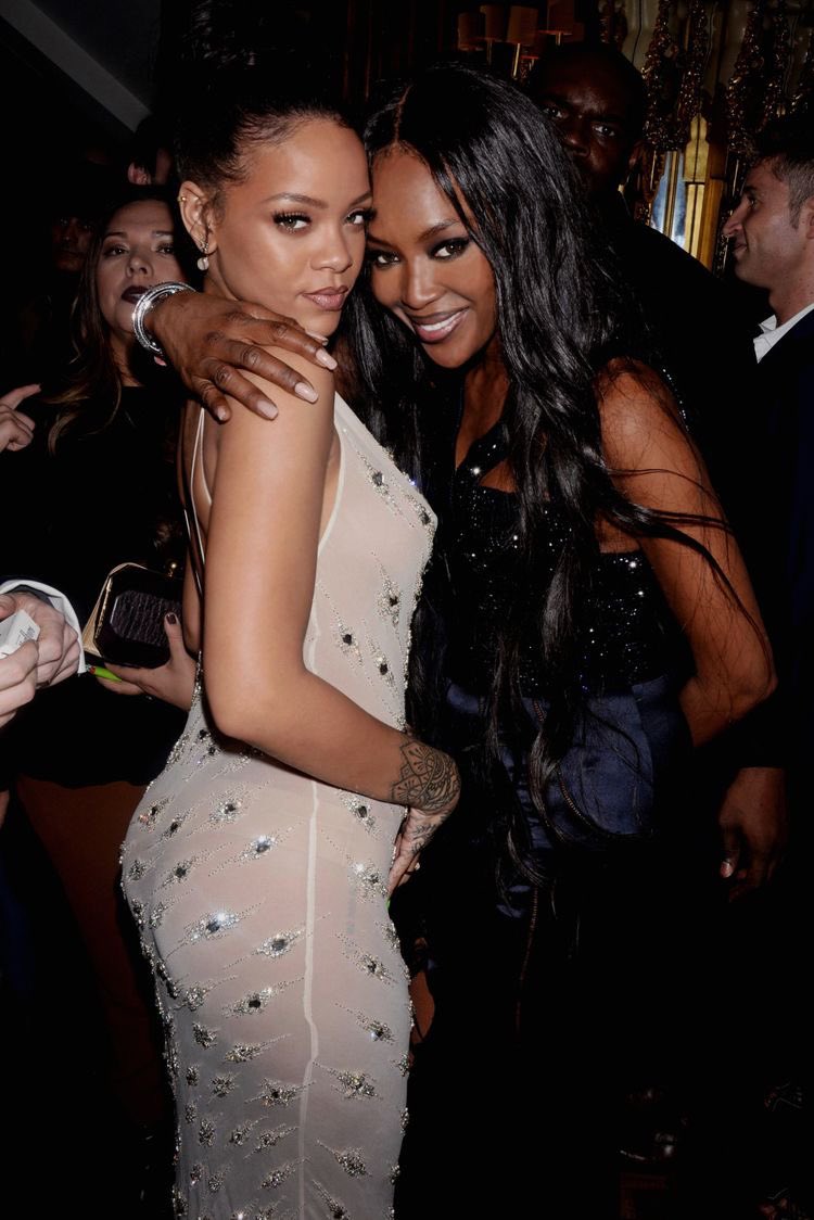 RT @RihannaServes: Rihanna and Naomi Campbell (2014) https://t.co/Z46GjCYLlb