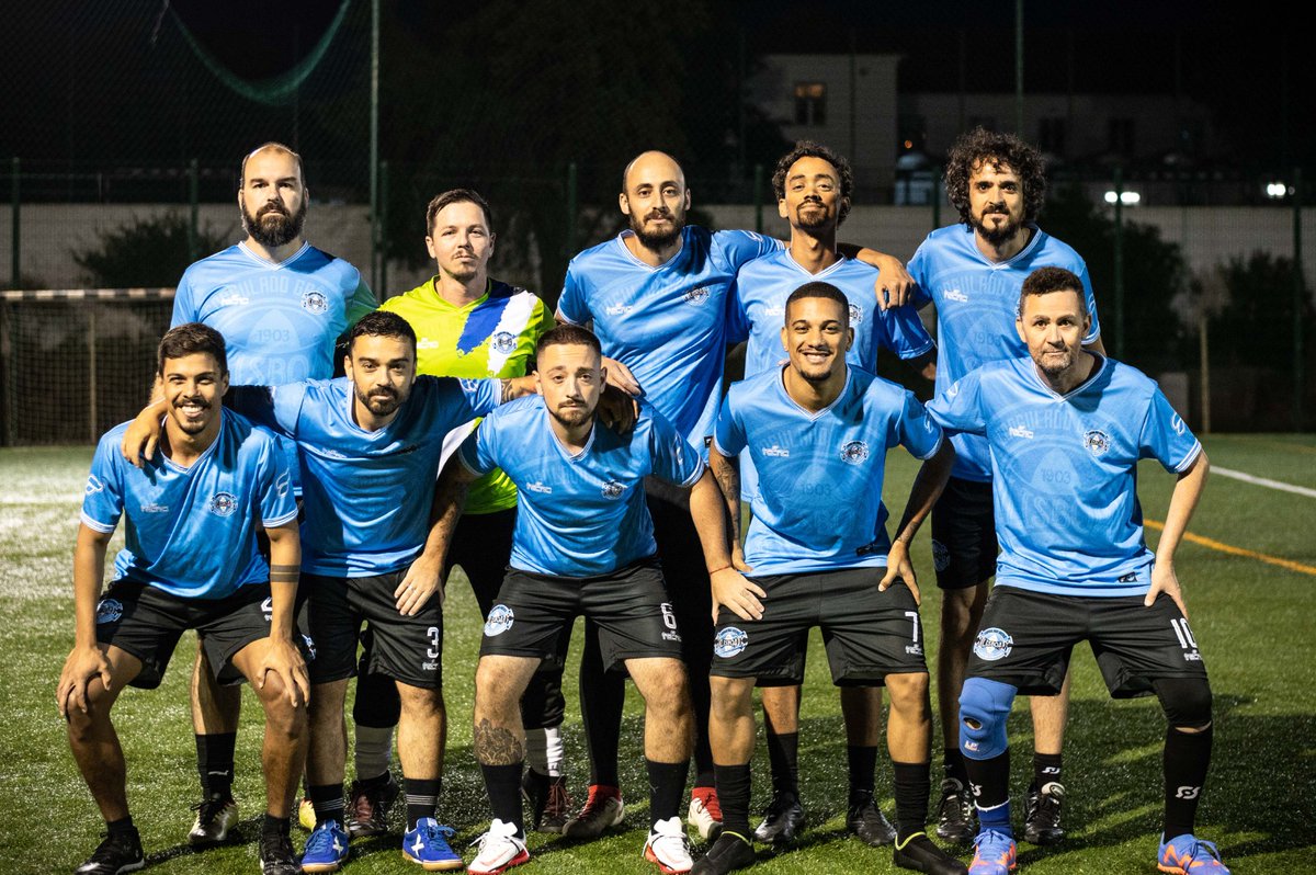 rafael_ponzi's tweet photo. Mais uma vitória! É o Grêmio onde nós estivermos! #pelastrescores #trago #alento #amizade https://t.co/gUglkHGgEu