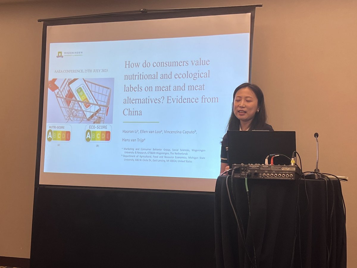 Great last presentation of the day by Haoran Li, a PhD student from Wageningen University, on Chinese consumer demand for meat alternatives using nutri-score and eco-score labels! It was a pleasure working with Haoran and her advisor, @E_VanLoo. Great job!