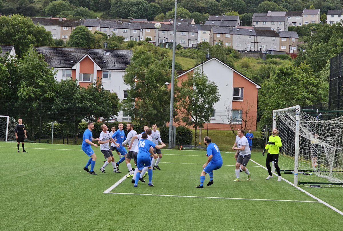 Greenock HSFP 9-0 Willareal

Another 90 in for the boys tonight. Ben Eardley followed by an OG made it 2 goin at the break. A fast start in the 2nd had us 5 up b4 the hour and we added a further 4 through the half. Goals from <a href="/jordanoneill_21/">Jordan Oneill</a> x3, Aidan Coll x2 &amp; Donald Watt.