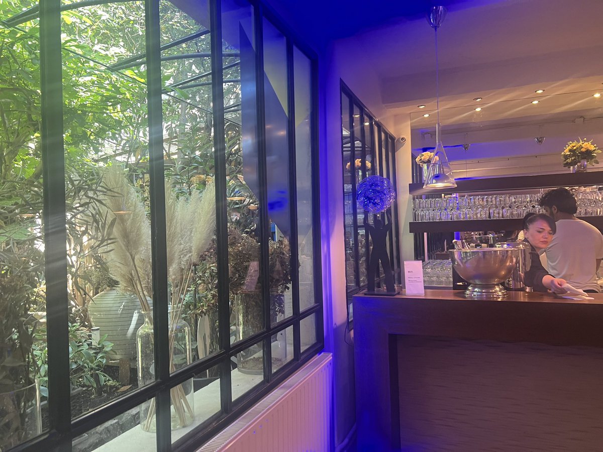 BoredCEO23's tweet image. A full house at #FilecoinUnleashed 

Learnt how a decentralized storage provider #Filecoin is transforming data storage &amp;amp; unlocking the open data economy, think renting out your house on #Airbnb 

Thank you for the personalized gift 🧢
#Web3 #ETHcc 🇳🇱