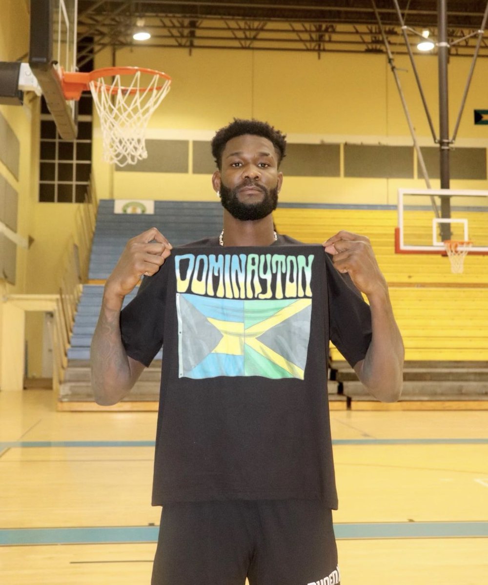 Devin Booker tweet media