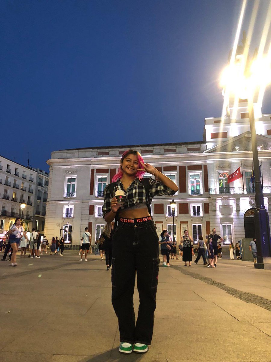 Estrellus_'s tweet image. ES LA MAS BONITA, ES DEMASIADO BONITA, MUY BONITA, COMO SE PUEDE SER TAN BONITA, NO PUEDO 😭😭😭😭😭