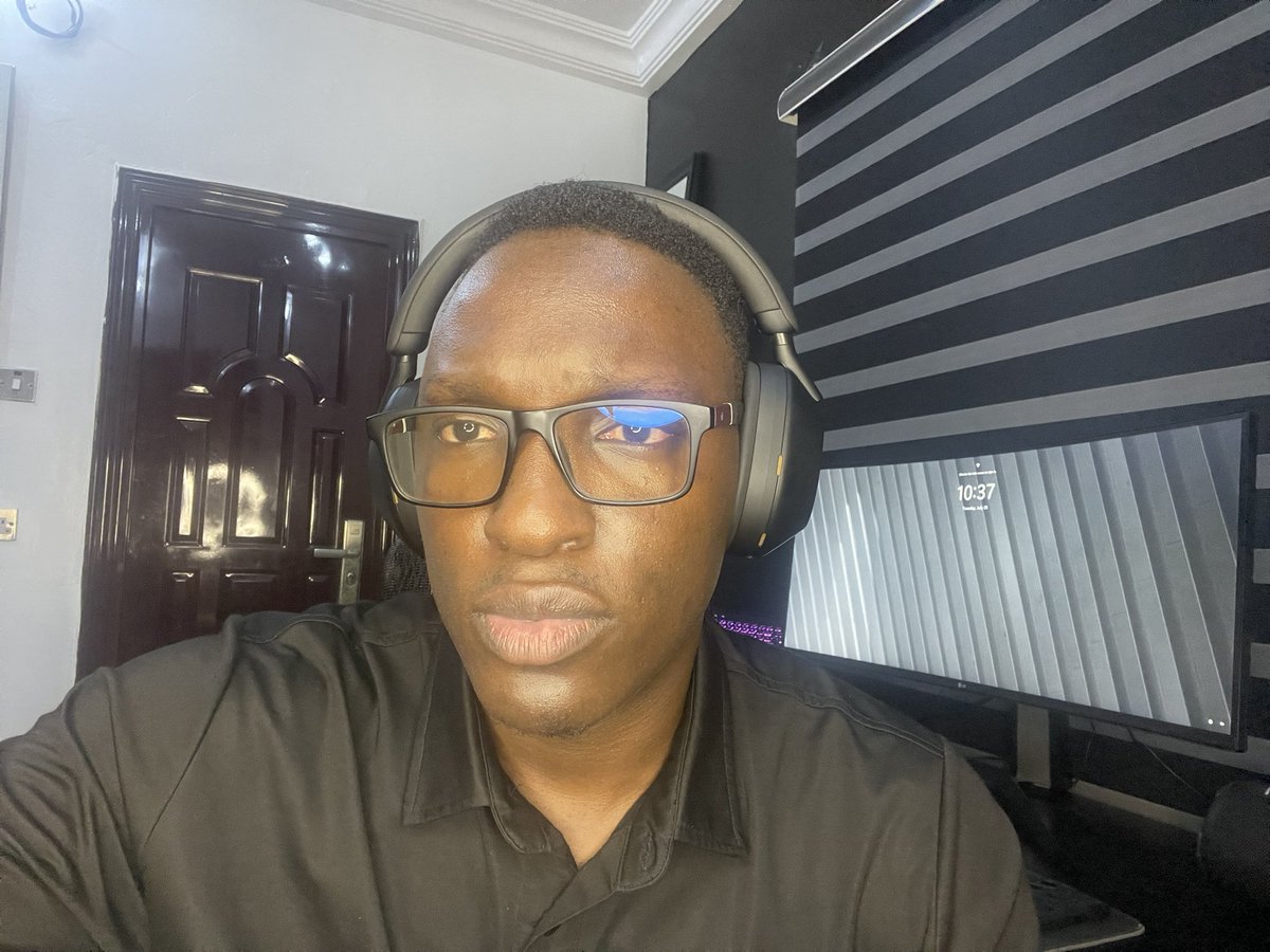 Daviowhite's tweet image. I just completed a video for a detailed roadmap for UIUX designers + life advice on investments and other things you can do outside tech. See you on Friday.