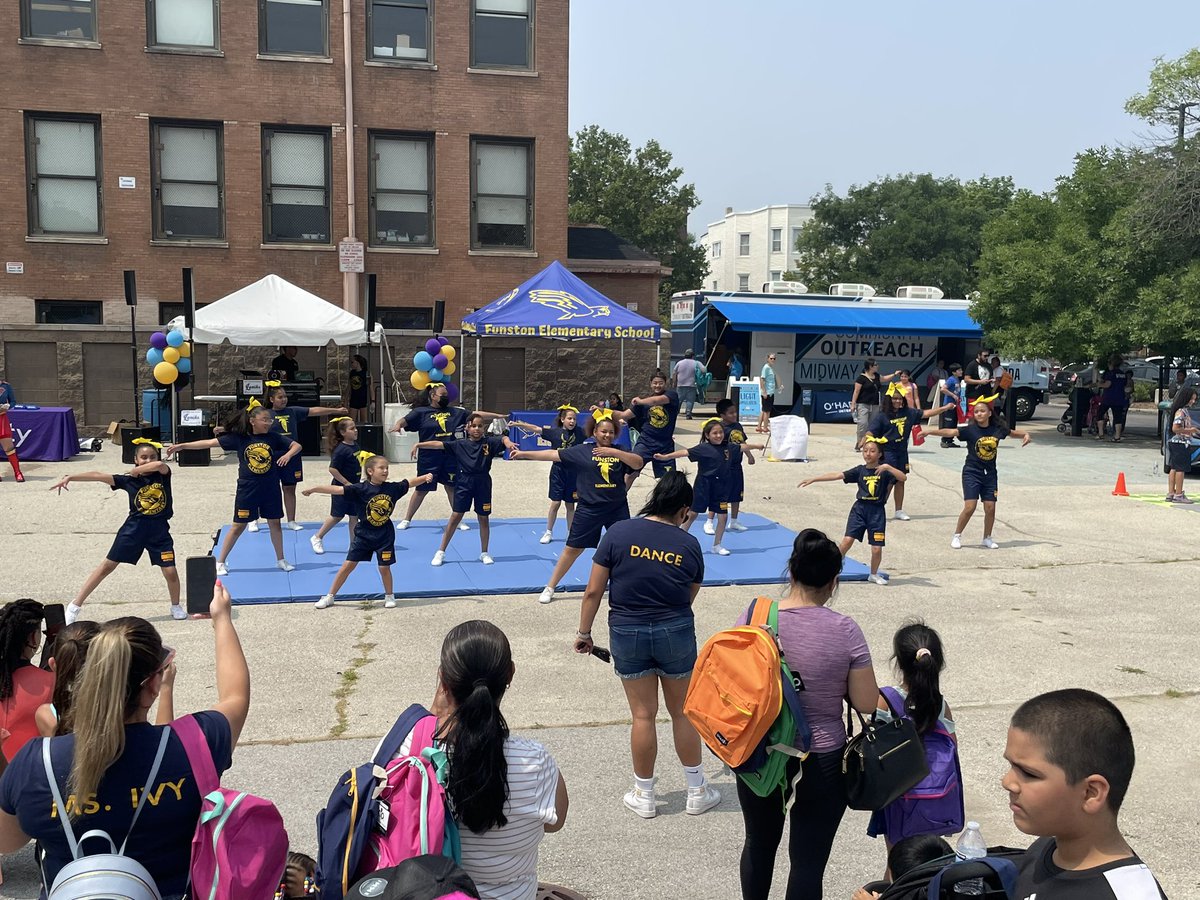 ElizabethToddBreland (@etoddbreland) on Twitter photo Great <a href="/ChiPubSchools/">CPS - Chicago Public Schools</a> Back2School Bash at Nixon ES! Spoke w CPS parent engagement OG Ms. Green & Principal Davis from Manierre, cheered on Funston ES student dancers & met many Network 4 parents, students & school leaders! 1st day of school 8/21! <a href="/cps__face/">CPS FACE</a> cps.edu/sites/back-to-… Great <a href="/ChiPubSchools/">CPS - Chicago Public Schools</a> Back2School Bash at Nixon ES! Spoke w CPS parent engagement OG Ms. Green & Principal Davis from Manierre, cheered on Funston ES student dancers & met many Network 4 parents, students & school leaders! 1st day of school 8/21! <a href="/cps__face/">CPS FACE</a> cps.edu/sites/back-to-…