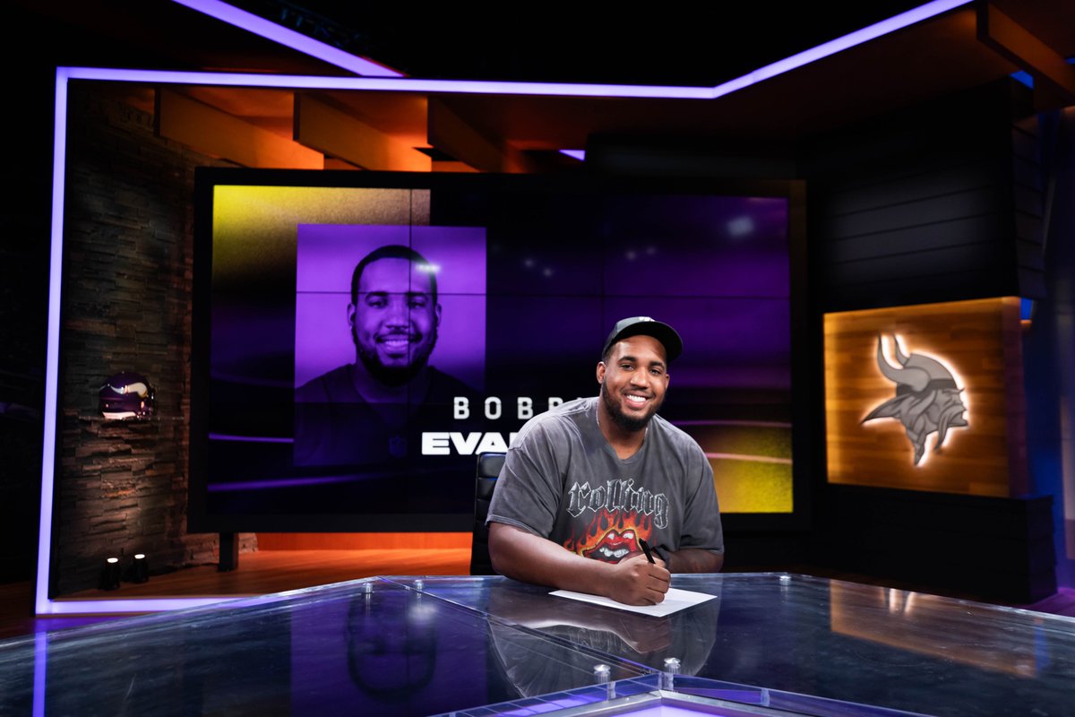 Minnesota Vikings tweet media