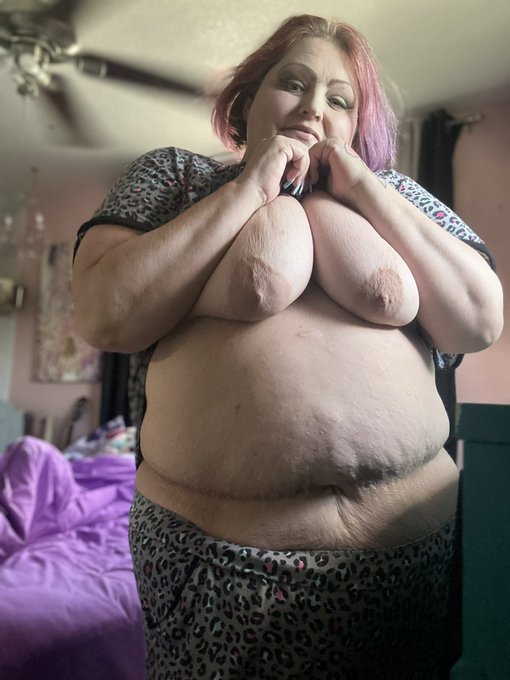 Do you like soft tummy&rsquo;s 😘 https://t.co/fB4CnwbNoN