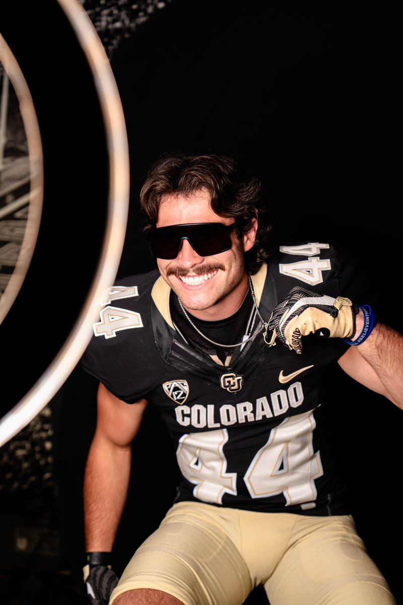 CUBuffsFootball's tweet photo. Flickin’ it up 📸🔥

#GoBuffs https://t.co/xLp9oJW2DP