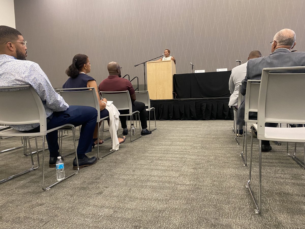 noblenatl's tweet photo. What a day at #NOBLE47!
✅Working with federal agencies
✅Building trust between police and students
✅Reducing gun violence
✅Human trafficking awareness
✅Mental health in law enforcement
✅And table talks with NOBLE's female CEOs, police chiefs, and sheriffs
So much to learn! https://t.co/HcatP2BVA6
