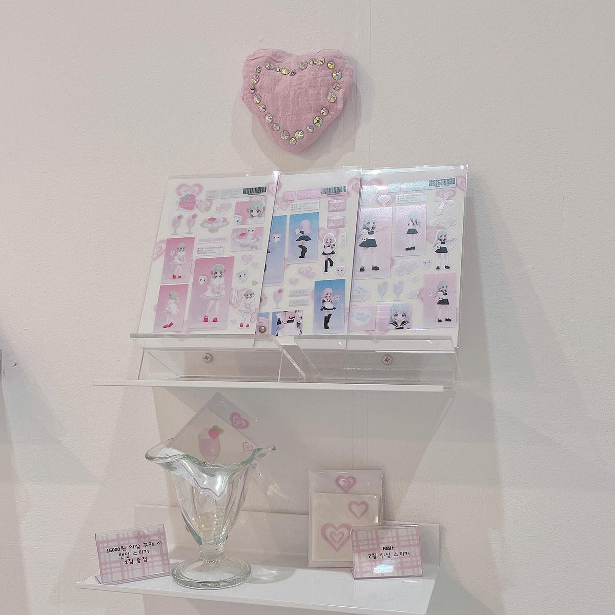 itsdecoday's tweet photo. Coral Tree restock & new additions coming soon ❤️
Our update will be sometime this weekend! We will announce exact details as soon as all our shipments come in 😊❤️
#itsdecoday #decostickers #toploaderdeco #polcodeco #stationery #stickers #koreanstationery https://t.co/X49JSvTq2w