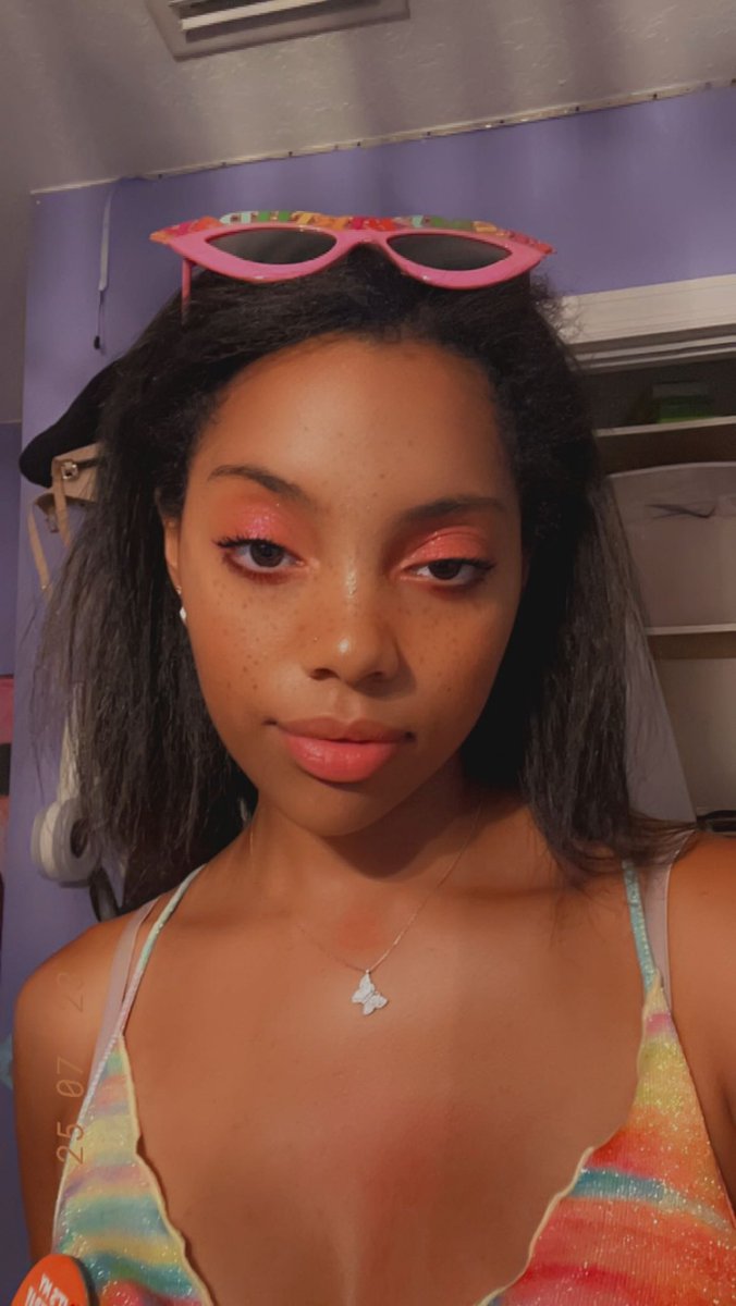 auhhrii's tweet photo. #twenty 🥳 https://t.co/rWebmAKlbh