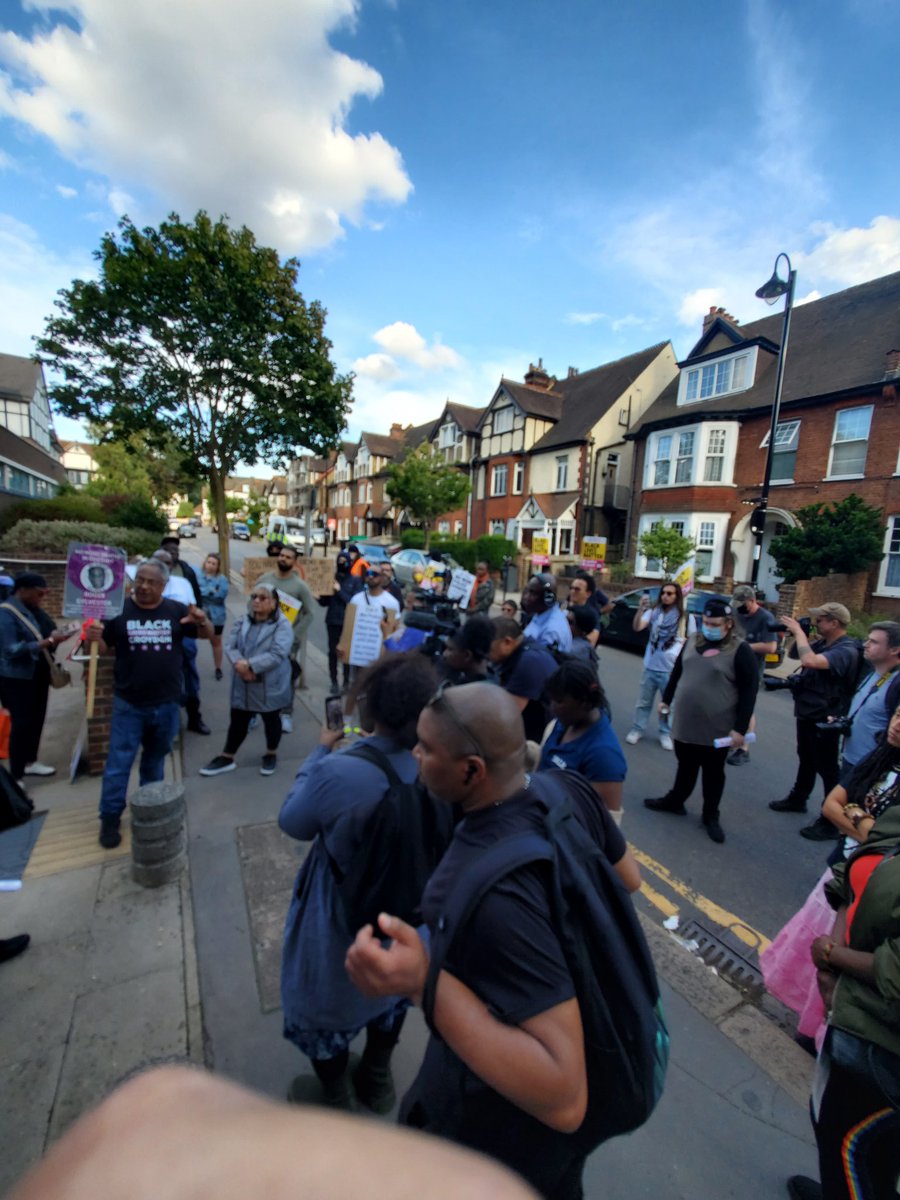 Outside Croydon police station. Black people and ethnic minorities face racism, harassment, from the police. People from all backgrounds and colours came together in solidarity. 
#BlackLivesMatter 
#Croydon 
#StandUpToRacism 
#NoToRacism